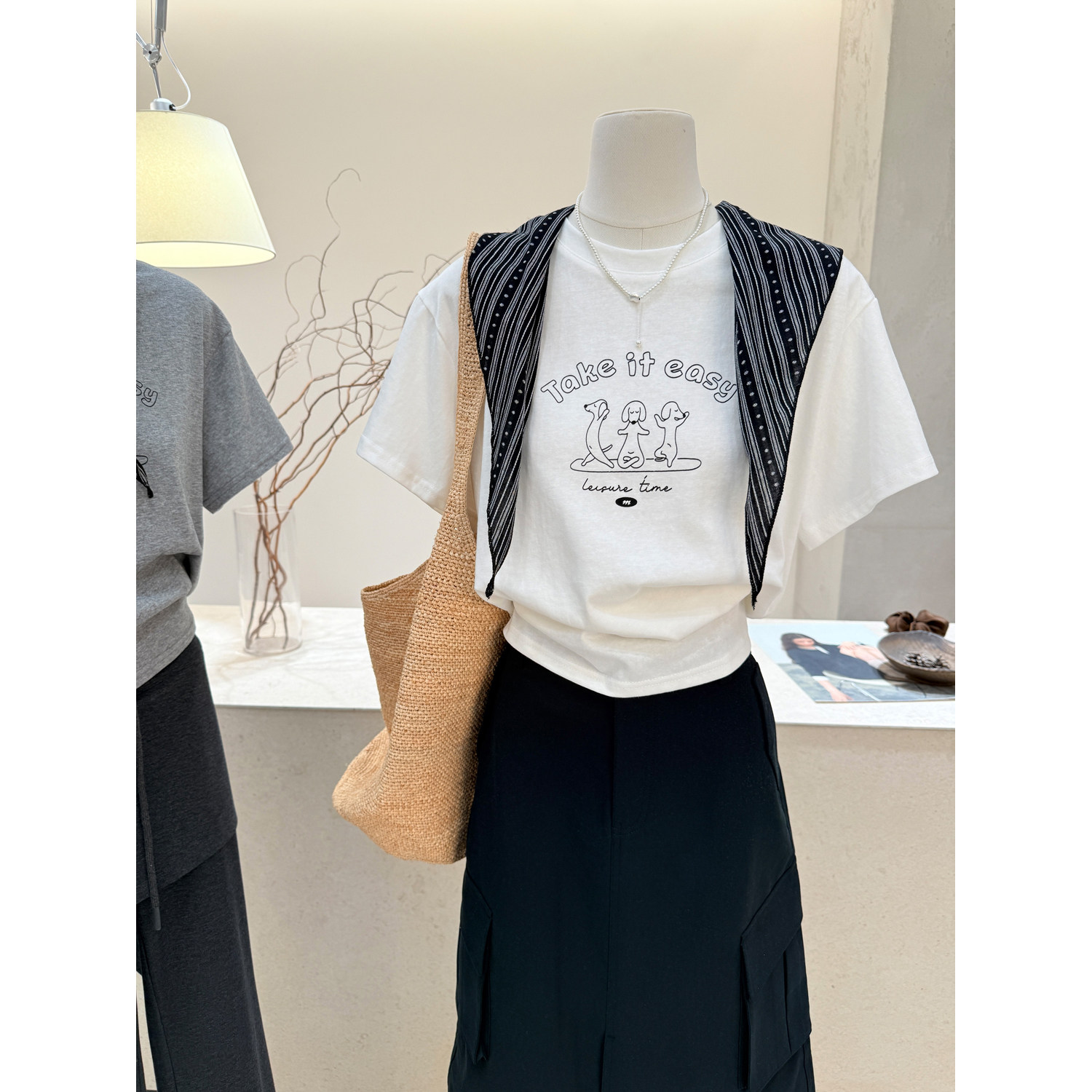 小哲 韩版卡通小狗印花丝巾短袖T恤女夏季新款披肩百搭圆领上衣