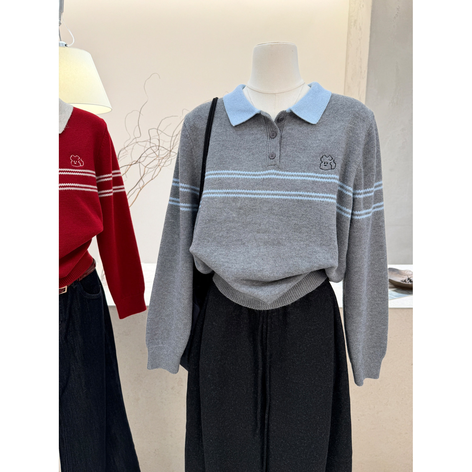 小哲 学院风撞色翻领条纹针织衫女宽松软糯卡通刺绣polo领毛衣
