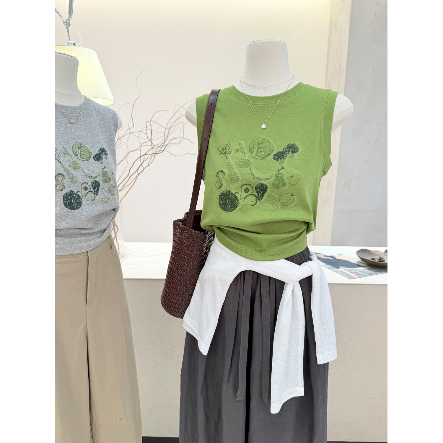 小哲 水果印花背心女夏季绿色宽松百搭圆领显瘦休闲无袖坎肩上衣