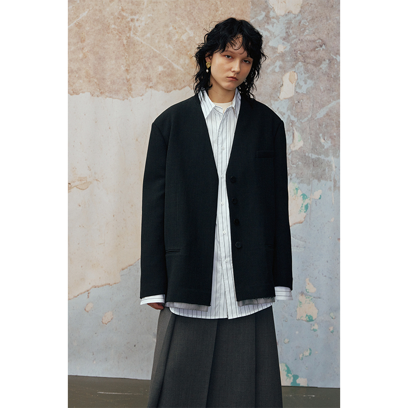 MeeLeeMeeLab原创绅士优雅极简V领下摆毛边精纺澳毛宽肩廓形西装