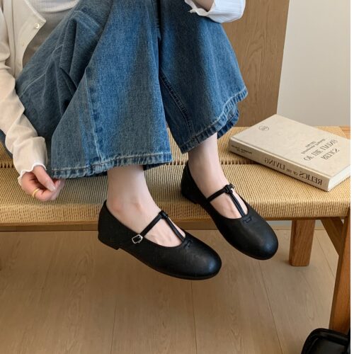 2026秋季新款百搭平底玛丽珍一字带浅口单鞋女