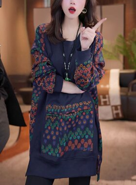 2026秋冬季新款洋气设计感印花打底衫宽松加绒加厚显瘦T恤上衣女