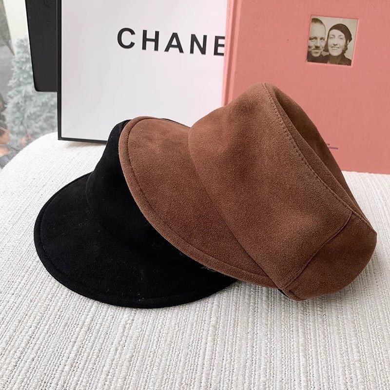 秋季羊皮帽子柔软反绒磨砂皮真皮鸭舌帽时髦平顶大檐磨砂皮马术帽