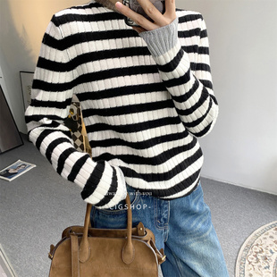 心思精致 25秋冬撞色金银丝圆领羊毛羊绒显瘦坑条打底上衣针织衫