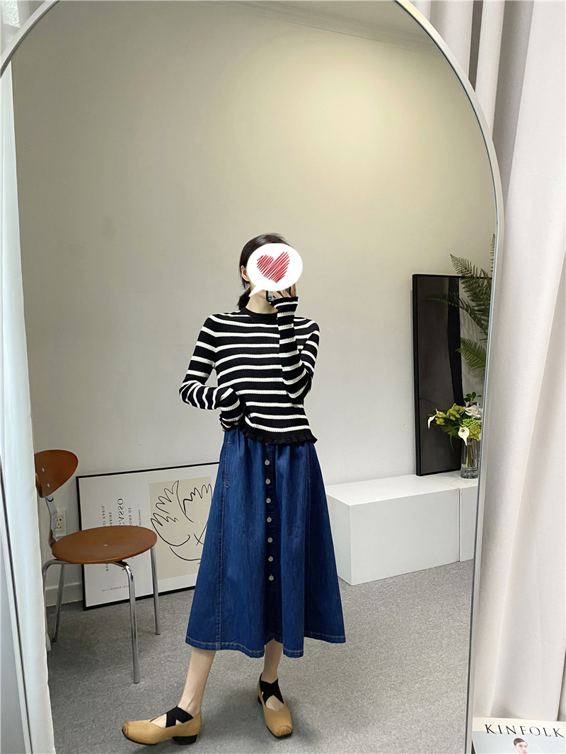 木耳边设计感镂空撞色条纹针织衫