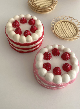 ins风草莓pu慢回弹小蛋糕摆件