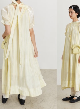 cryingcenter 轻薄光泽缎面垂顺多褶系袋奶油连衣裙
