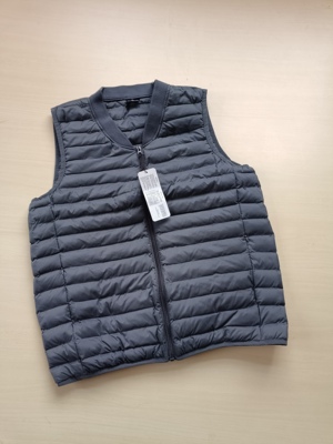 出口韩国原单  简约高级灰   马甲  左侧胸口  标胶印有脱落