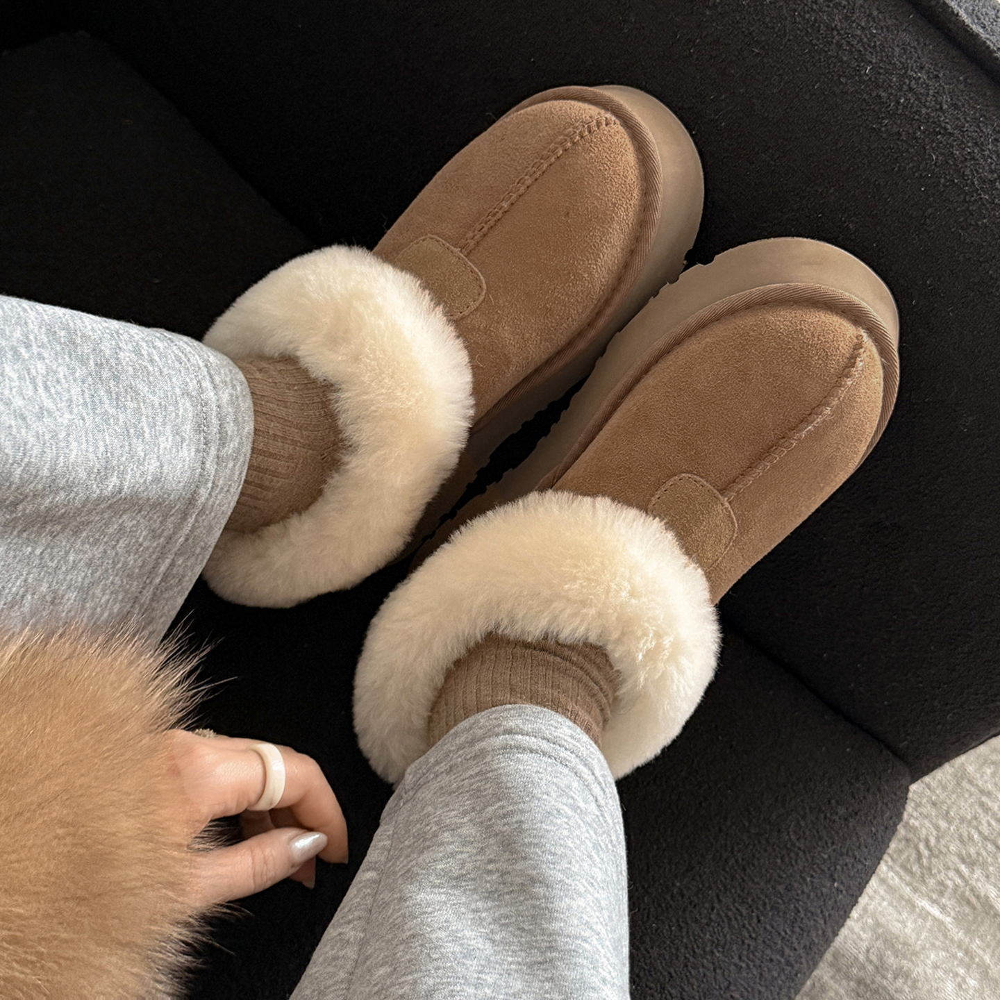 2025年冬季新款羊皮毛一体雪地靴女厚底加绒加厚棉鞋毛毛鞋女短靴