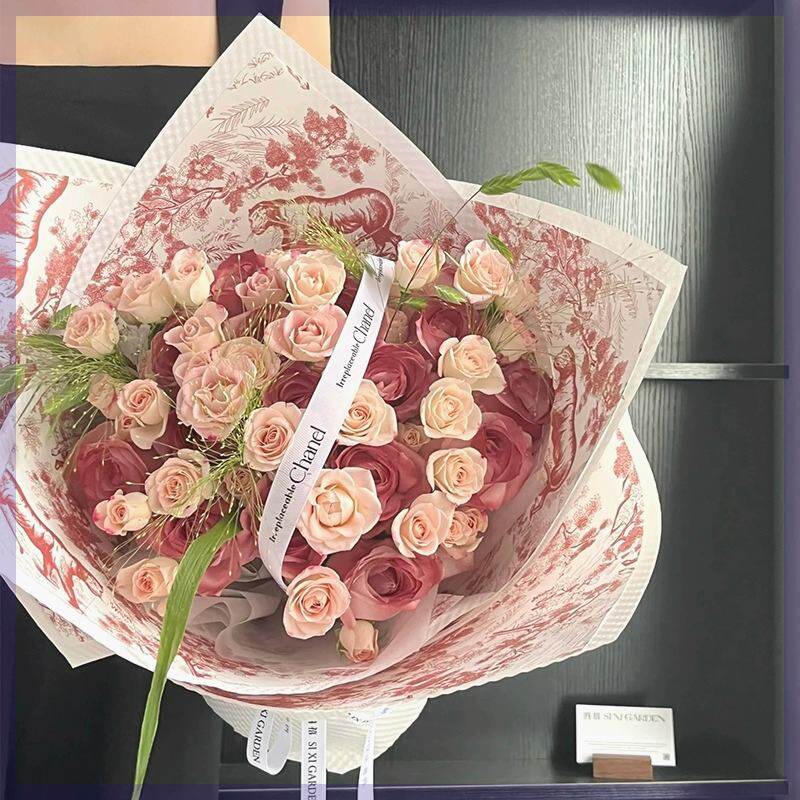 昆明花店昆明鲜花速递 11朵凡尔赛混搭泡泡韩式花束 喷色鲜花5