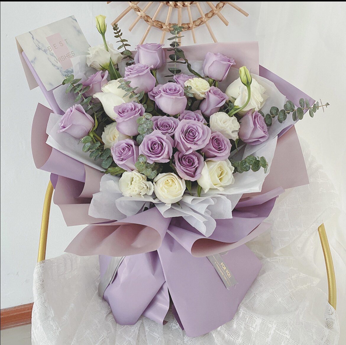 昆明花店 昆明鲜花19朵紫玫瑰桔梗混搭花束 海洋之歌