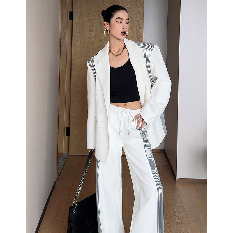 CIZZLEMORE  复古摩登拼接针织条纹分割休闲西服+休闲运动裤套装,女装/女士精品,时尚套装,淘宝优惠券,粉丝福利购,淘宝优惠卷