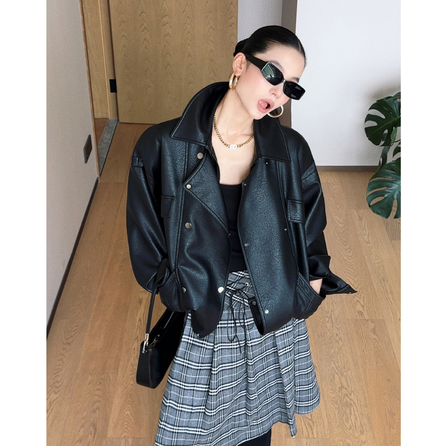 CIZZLEMORE【新宿街影】复古机车皮夹克立翻领黑色皮衣外套女