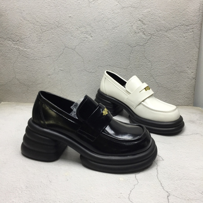 品牌撤柜2025春季新款断码处理真皮女鞋牛皮一脚蹬英伦厚底乐福鞋