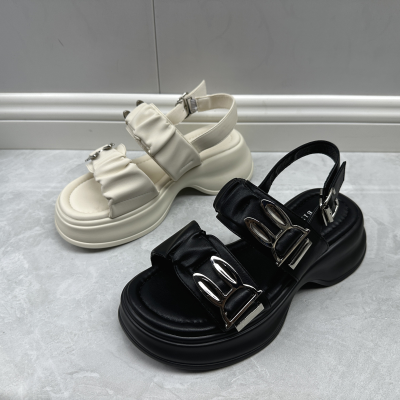 品牌撤柜2025夏季新款断码处理时尚女鞋潮流扣带松糕厚底舒适凉鞋