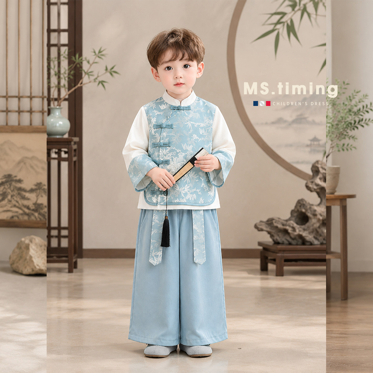 新中式男童盘扣汉服套装演出服