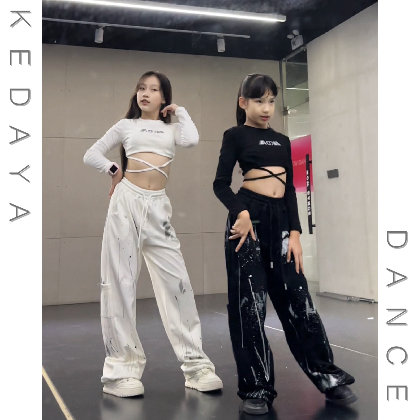 辣妹跳jazz街舞修身露脐上衣泼墨裤子爵士舞套装舞蹈演出服练功服