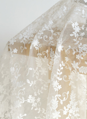 白色欧根纱刺绣布料蕾丝网纱婚纱裙子面料背景布窗帘桌布手工diy