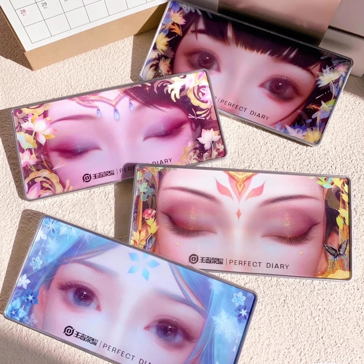 锦鲤眼影盘联名款十二色动物眼影