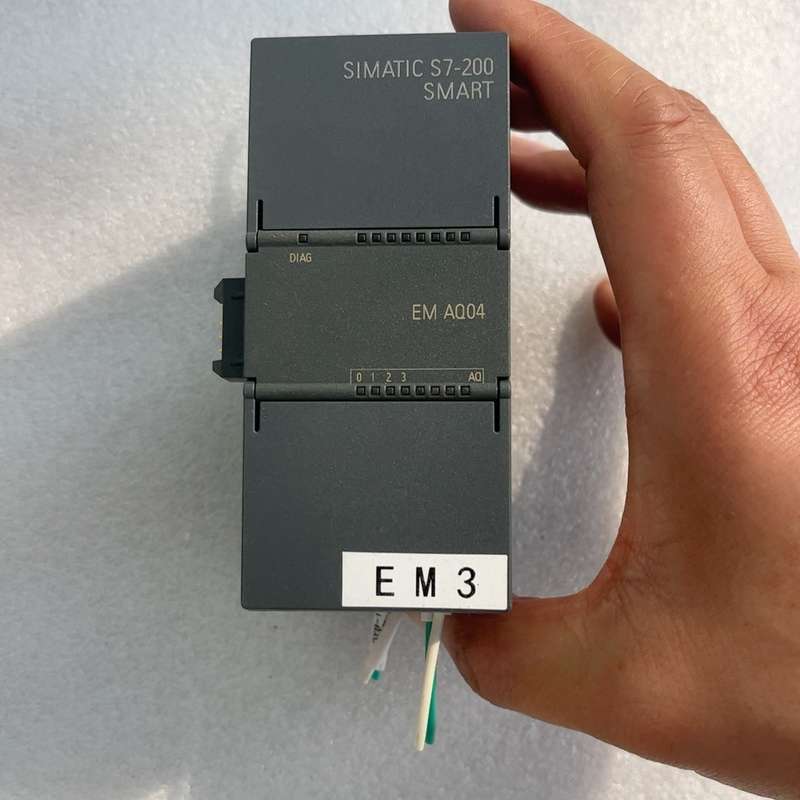议价西门子S7-200 SMART EM AQ04模块，6ES7