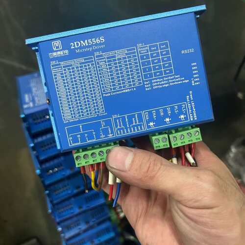 议价拆机一批杰美康2DM556S步进驱动器，带RS232接口，支