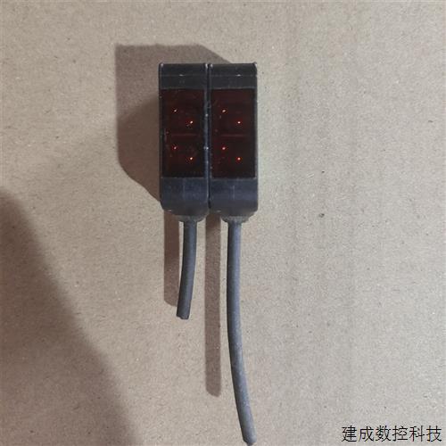 议价2EP-OBG5000-倍加福V31--R100IO型光反射