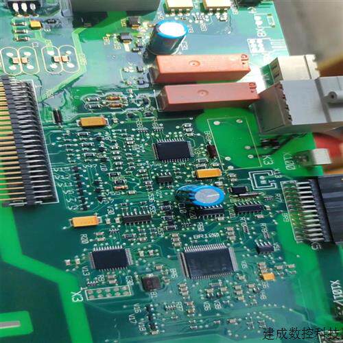 议价9成新伦茨变频器E82EV000-0B000CP15-90