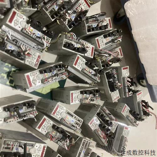 议价AB罗克韦尔驱动器拆机件100W200W400W都有货2003-CSD3-01BX2A