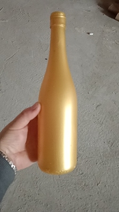 道具金色仿真酒瓶易碎道具活动庆典糖玻璃易碎