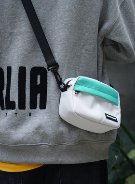 原创新款防水斜挎包随身小包男单肩手机包女夏百搭轻便迷你小包包