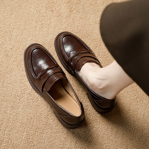 真皮软底乐福鞋女鞋2026春季新款一脚蹬棕色小皮鞋通勤工作单鞋