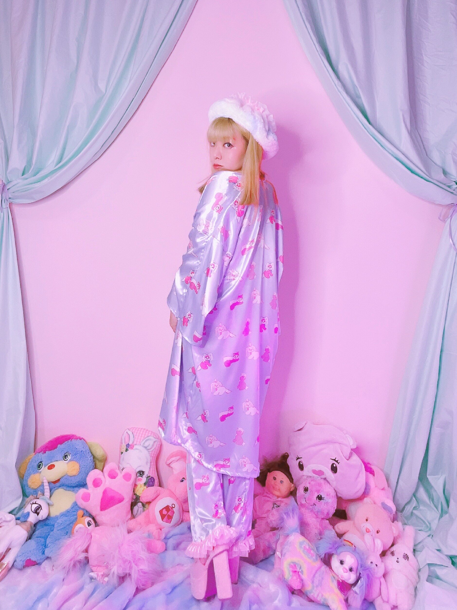 MSCHEAP手作 复古玩偶印花 软妹可爱 奶蓝色丝质缎面和服罩衫开衫