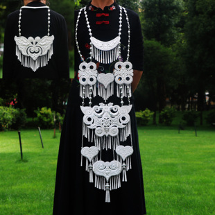 妈汝彝族镀银大胸牌大凉山服装项链配件民族风饰品结婚装饰摄影展