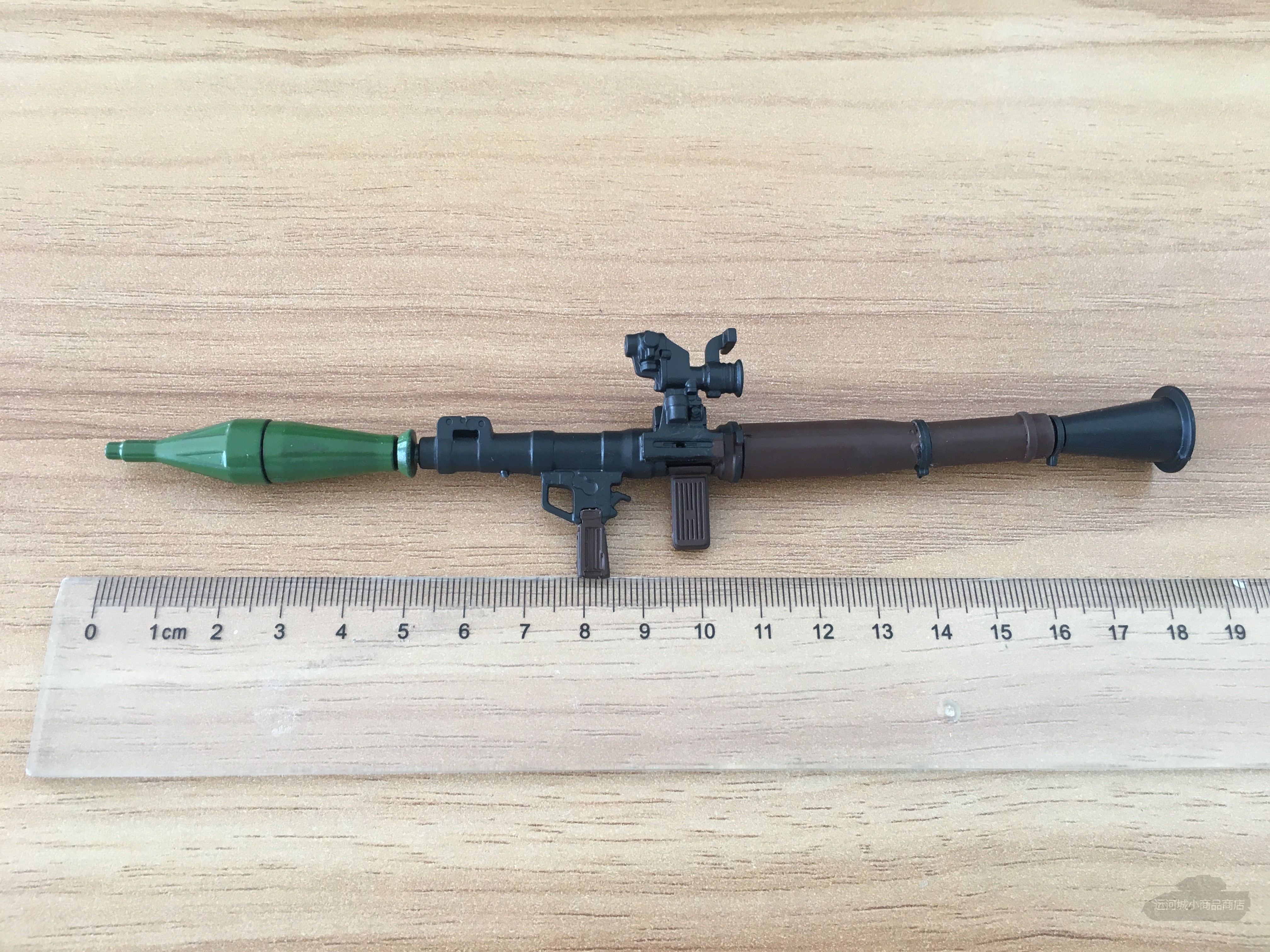 成品1:6枪模rpg火箭筒不具备发射功能送手枪模型满50包邮