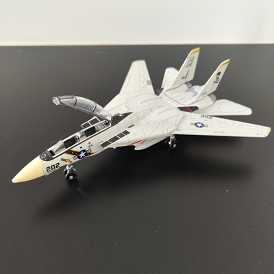 成品塑料模型多种颜色F14大比例