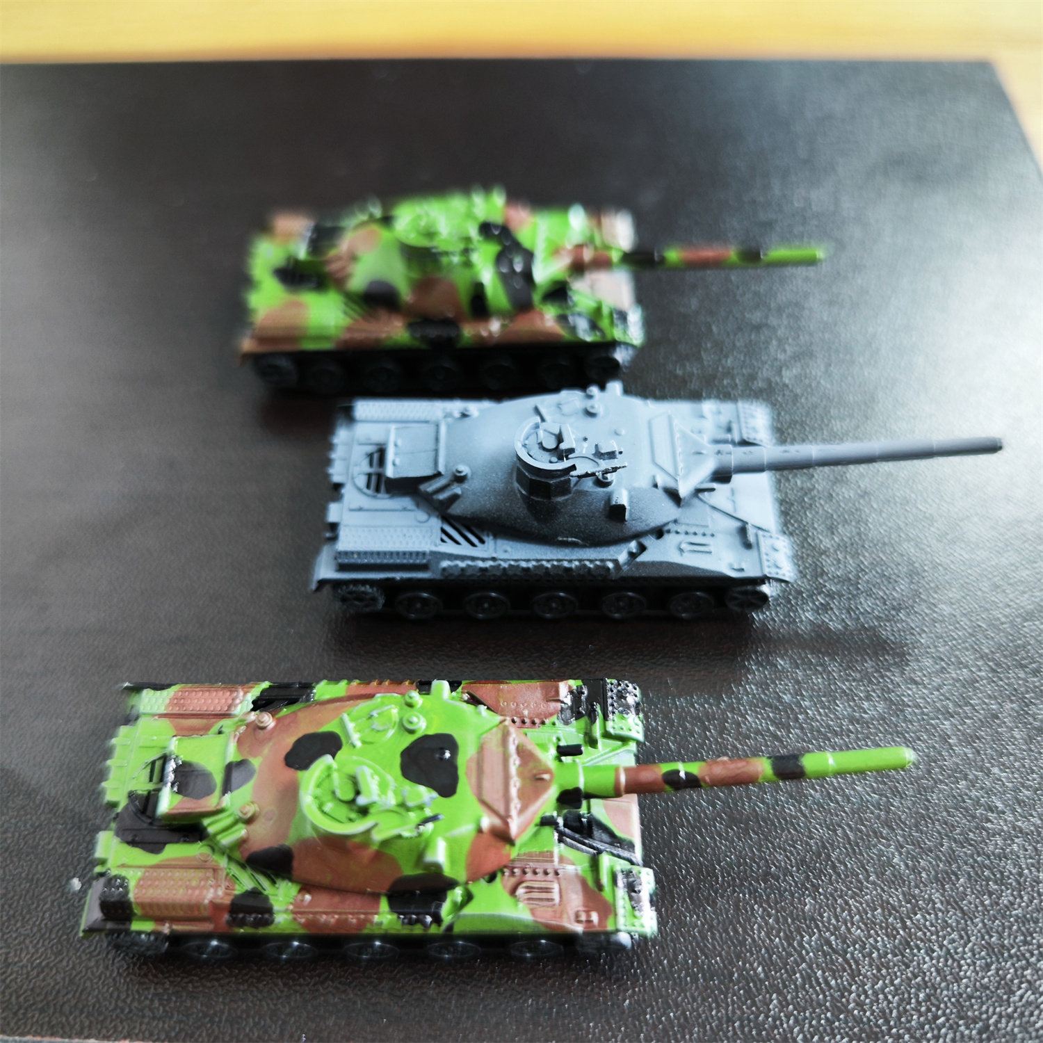 成品拇指大小144坦克模型