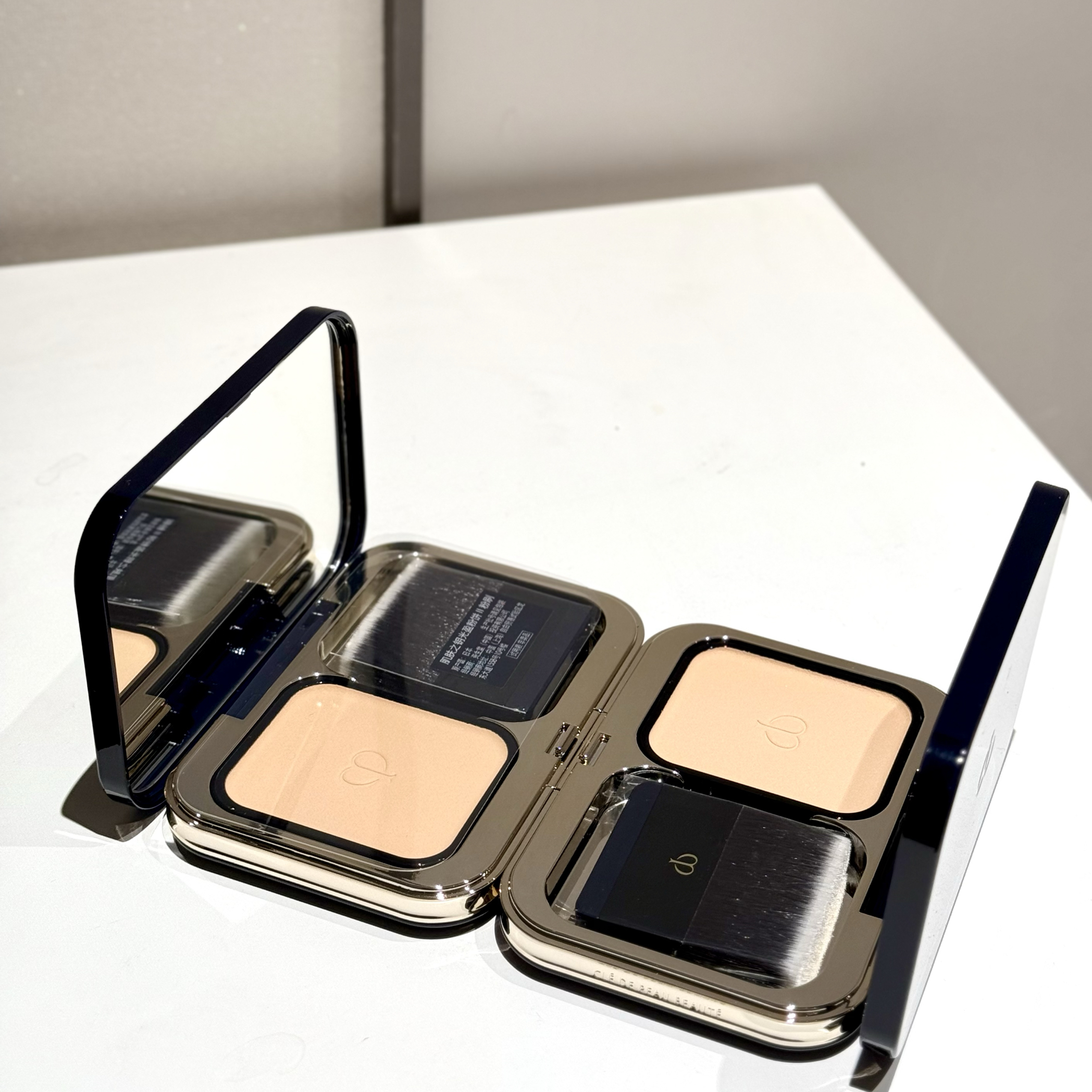 散粉蜜粉细腻如烟日本柔焦CPB