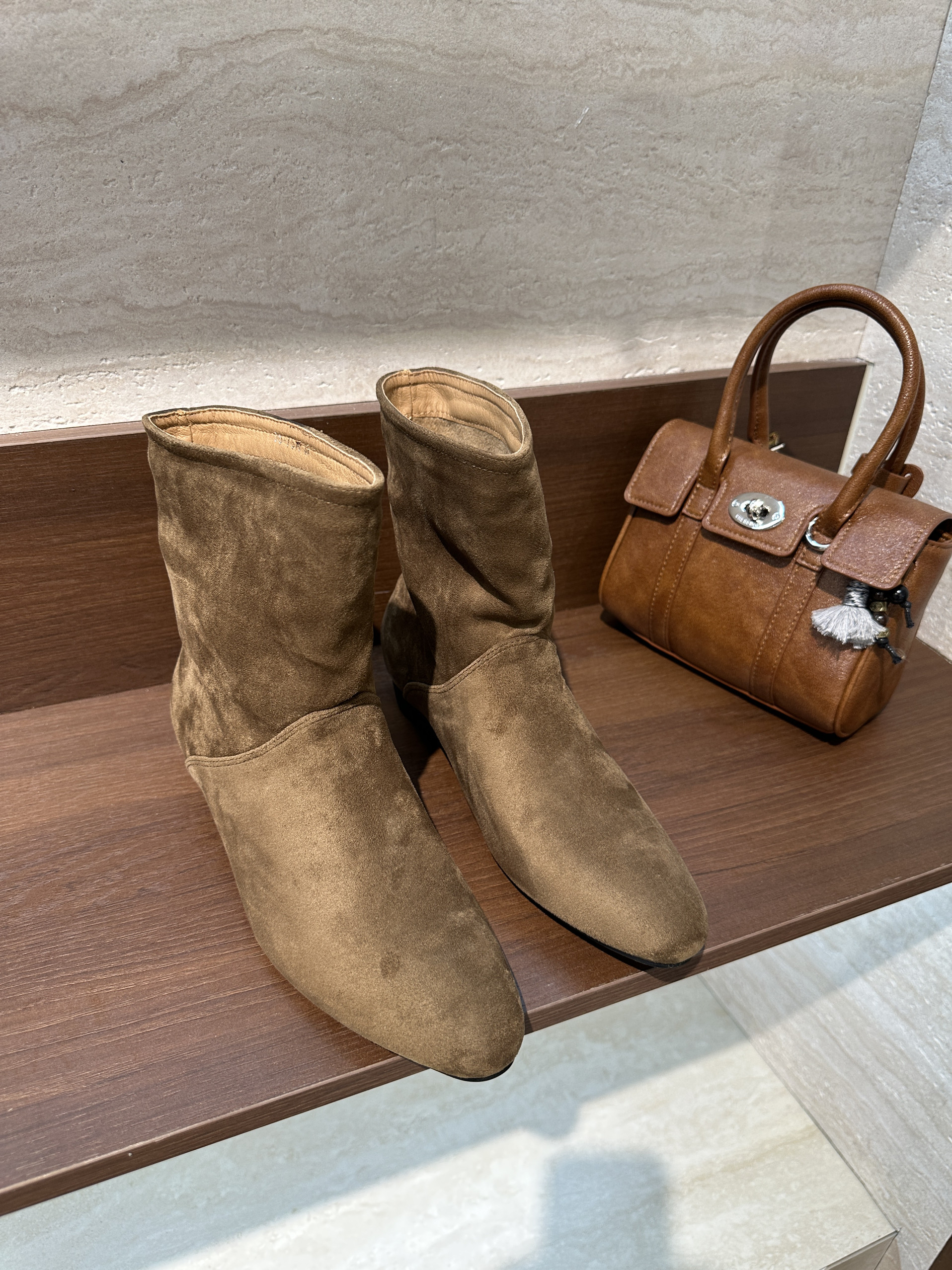 加绒韩系复古绒面圆头低跟短靴女冬季靴子百搭套筒裸靴75-75B28-1,女鞋,时装靴,淘宝优惠券,粉丝福利购,淘宝优惠卷