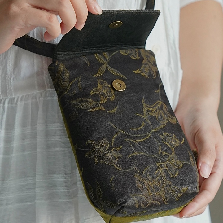 慢蓝真丝香云纱中式高级感手机包