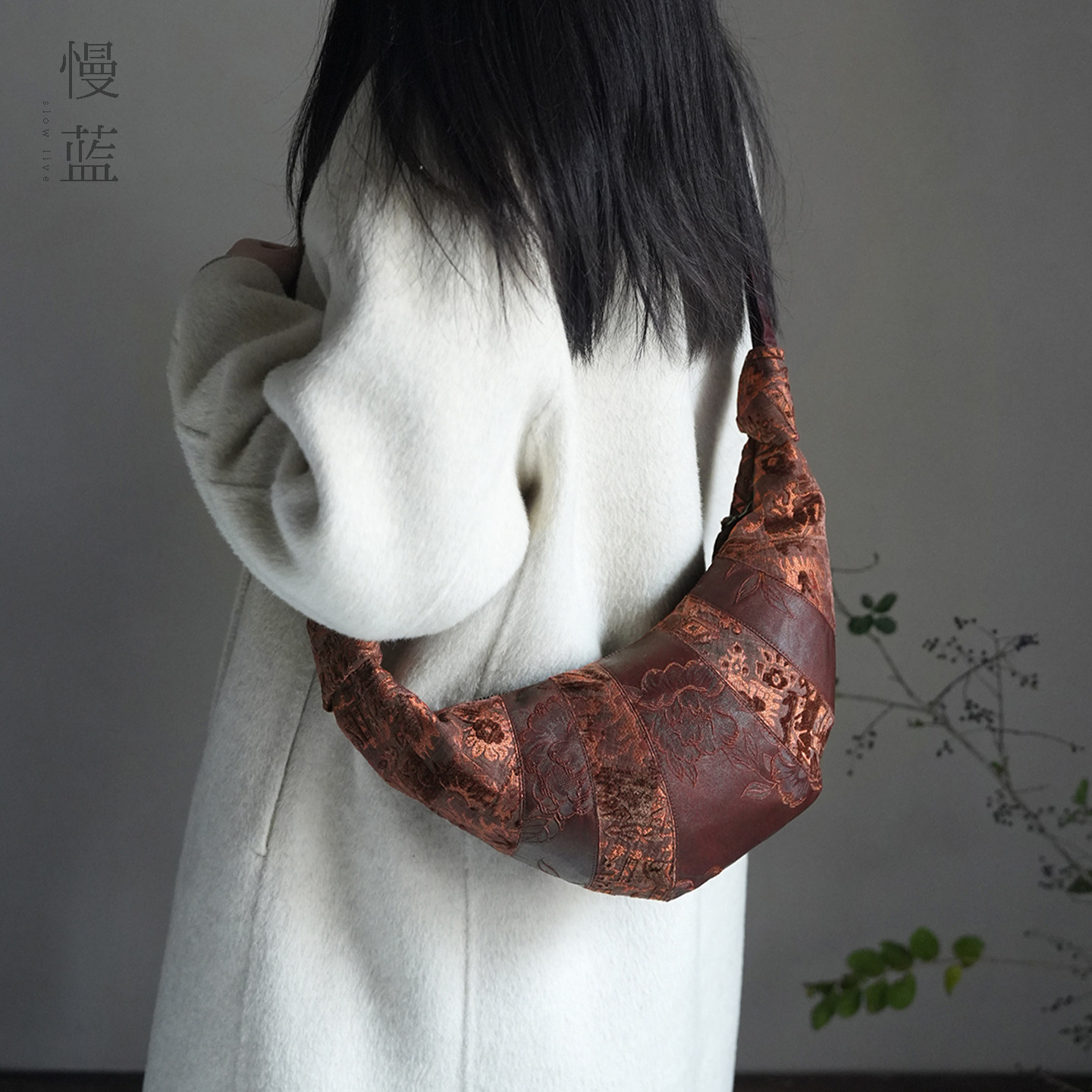 慢蓝 | 香云纱包包牛角包女大容量通勤收纳包中国风单肩包斜挎包,箱包皮具/热销女包/男包,通用款女包,淘宝优惠券,粉丝福利购,淘宝优惠卷