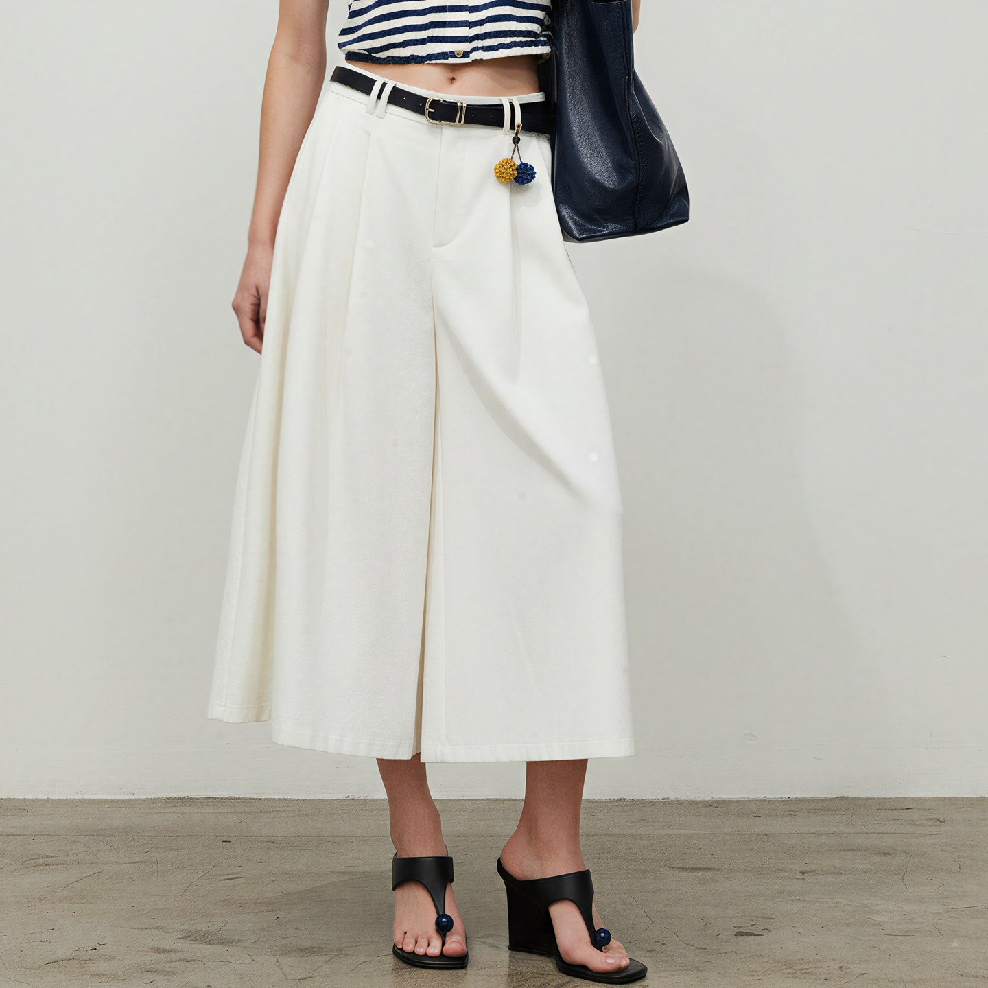 欧洲站高腰白色休闲阔腿裤女夏薄款八分显瘦百搭宽松大脚裤小个子