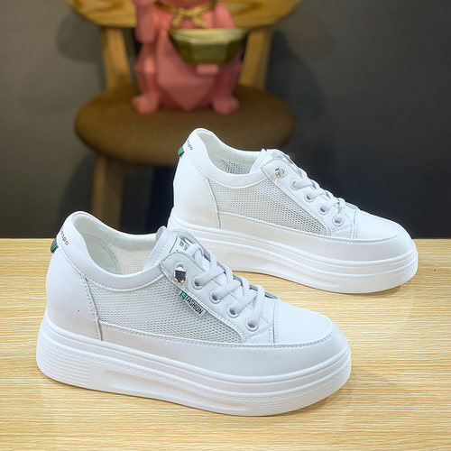 香港内增高7cm真皮小白鞋女2026夏季网面镂空透气百搭轻便休闲鞋