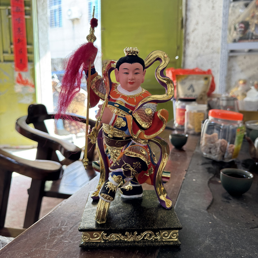 站身三太子香樟木供奉木雕香樟木