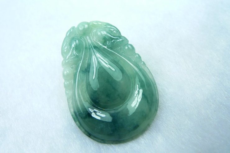 钱塘邮社  翡翠a货 冰种 双龙护珠 吊坠 送证