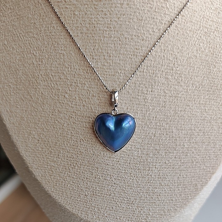 4446 天然海水马贝珍珠吊坠（星空蓝带证不含链）