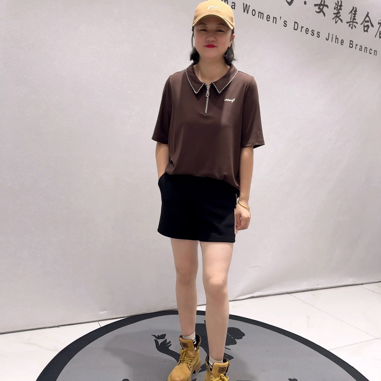 5347芮娜依莲春款新品polo领刺绣字母春夏款百搭T恤衫加大码女装