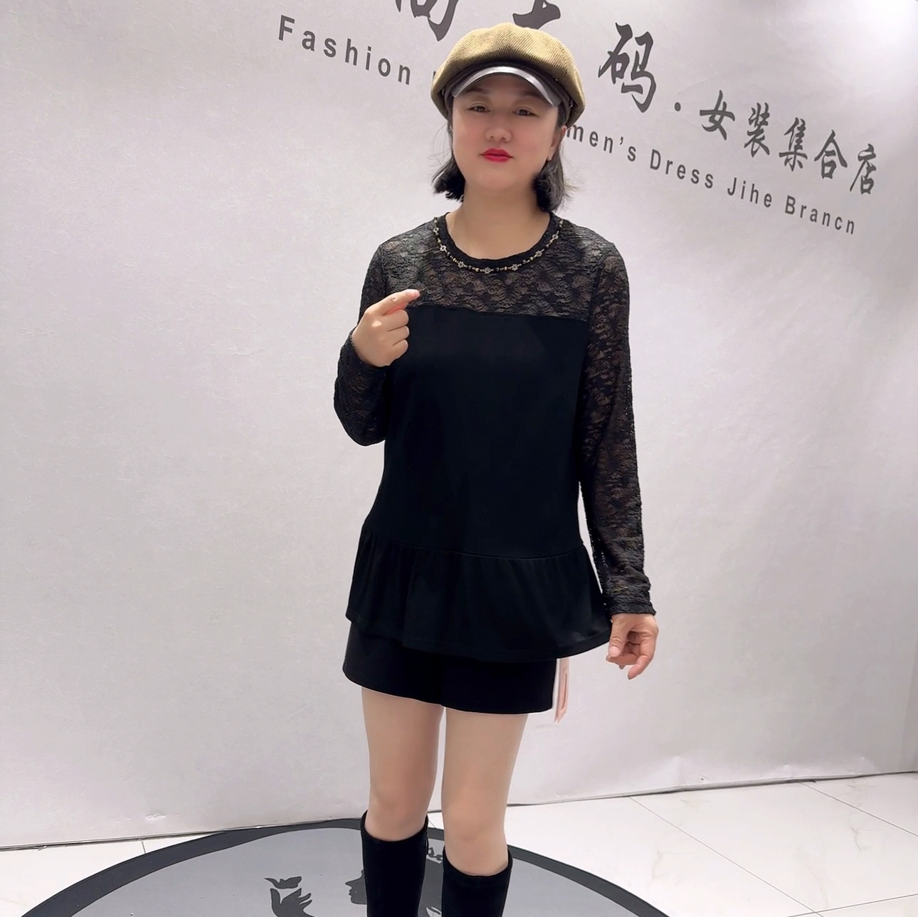 5435芮娜依莲春款新品醋酸面料拼接蕾丝女人味气质衫加大码女装