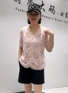 5955芮娜依莲夏款新品v领女人味减龄短袖上衣气质衫加大码女装