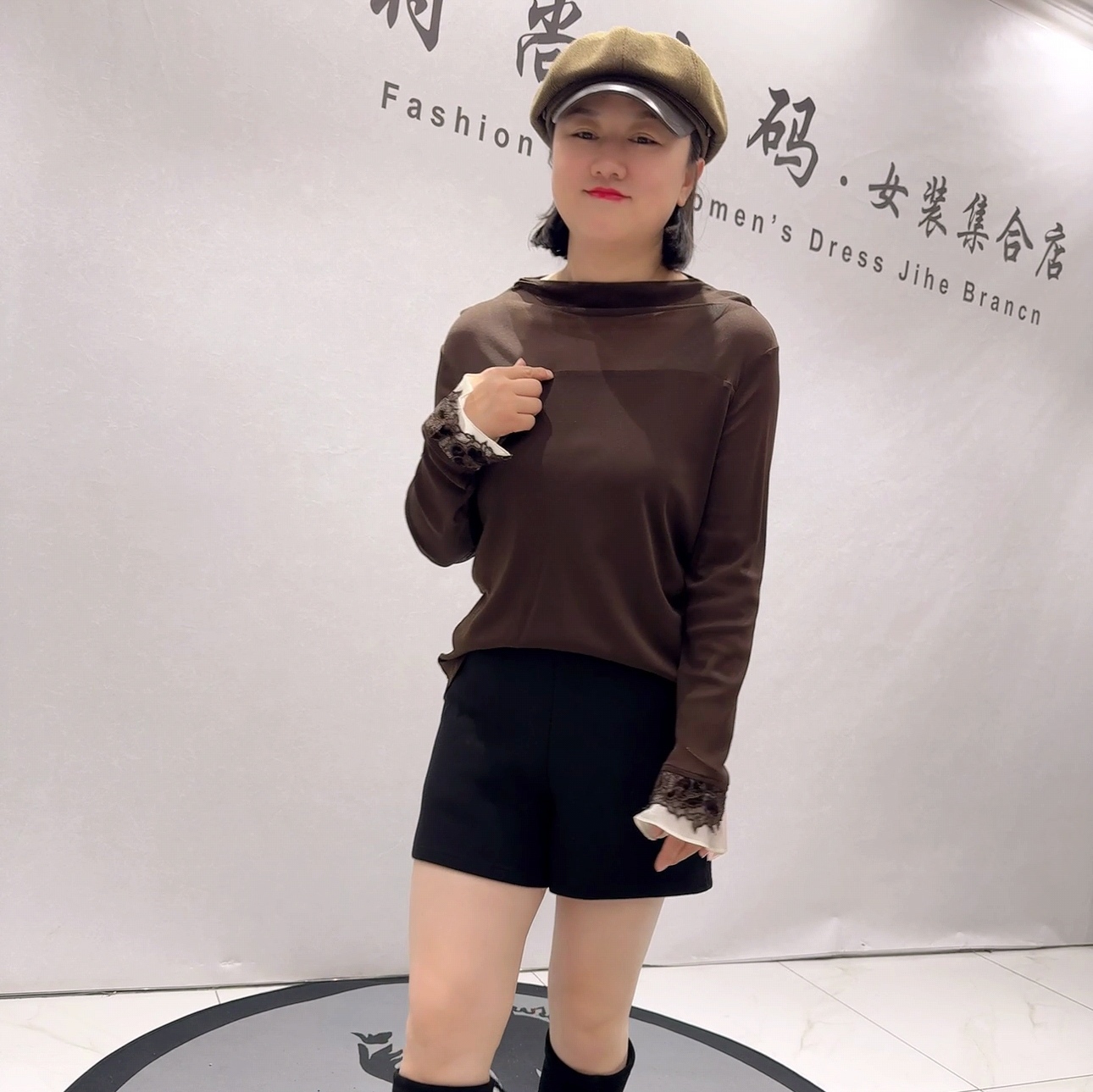 1668芮娜依莲春款新品时尚洋气设计感女人味气质打底衫加大码女装