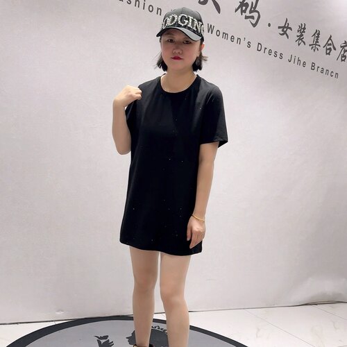 1850女权贵族初夏新品侧边开衩一手长时尚满钻短袖上衣加大码女装